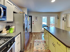 House (3 Bedrooms) | Property amenity