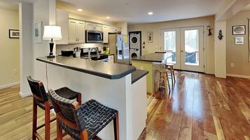 House (3 Bedrooms) | Property amenity