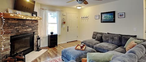 House (3 Bedrooms) | Front of property