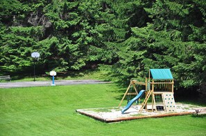 House (3 Bedrooms) | Property amenity