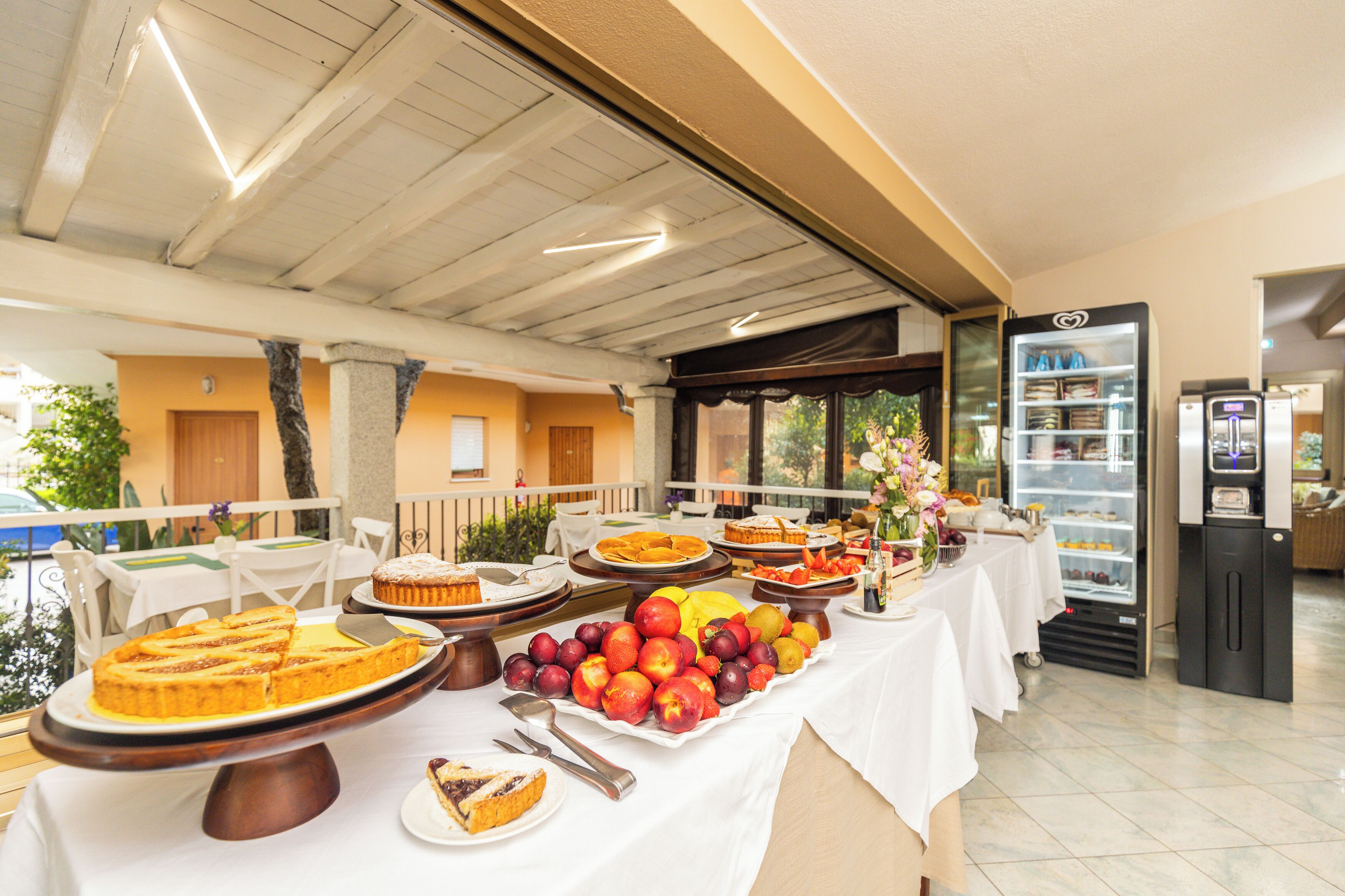 Tägliches inbegriffenes Frühstücksbuffet