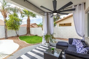 Terrace/patio - Budget friendly monthly rental 4-bedroom house in serene Gilbert with large pool (Gilbert)