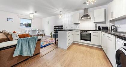 *Modern Spacious 1 Bedroom Flat in Camden*