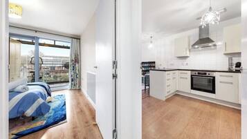 1 chambre, fer et planche Ă repasser, Wi-Fi, draps fournis