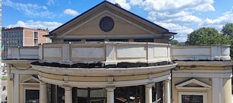 City center, 4 steps from Alfieri Square