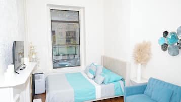 1 chambre, fer et planche à repasser, accès Internet, draps fournis