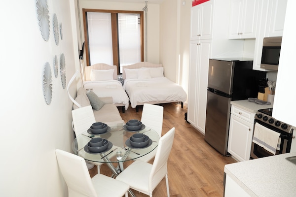 1 bedroom, iron/ironing board, internet, bed sheets