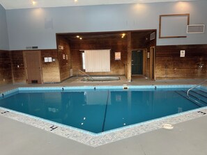 Pool - Hotel-style stay in the heart of Bellaire! 🏔️ Enjoy Smart TV, pet-friendly comfort 🐾, and easy access to skiing 🎿, golf ⛳, Torch Lake 🌊, and Short’s Brewery 🍺. The perfect cozy getaway! (Bellaire)