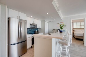 Fridge, microwave, oven, stovetop - The Saint Kitts Suite | Breathtaking View, Heated Pool (Key West)