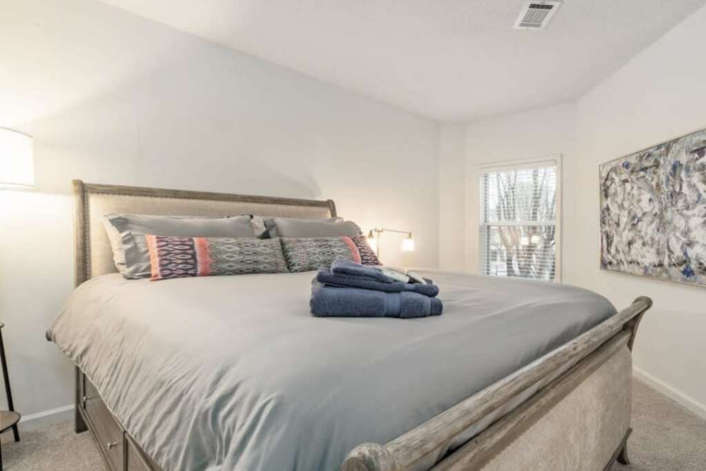 1 chambre, fer et planche à repasser, Wi-Fi, draps fournis