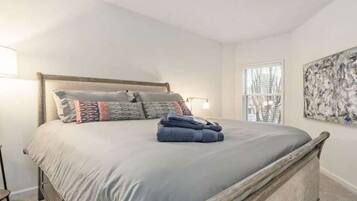 1 chambre, fer et planche à repasser, Wi-Fi, draps fournis