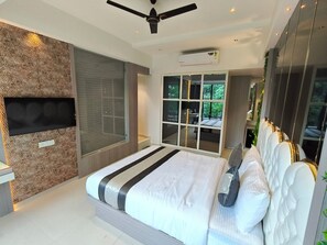 デラックス ダブルルーム シティビュー | デスク、ノートパソコン用作業スペース、WiFi (無料)