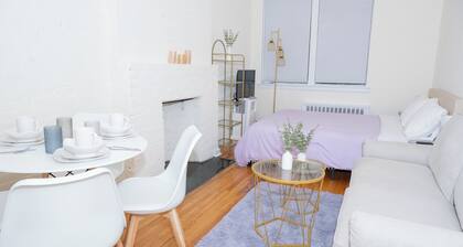 Stylish12 East Village Apartment Union Square near NYC Best Restaurants Shops12