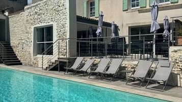Seasonal outdoor pool