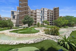 Exterior - Located in the heart of one of Playa Del Carmen`s most exclusive communities! (Playa del Carmen)