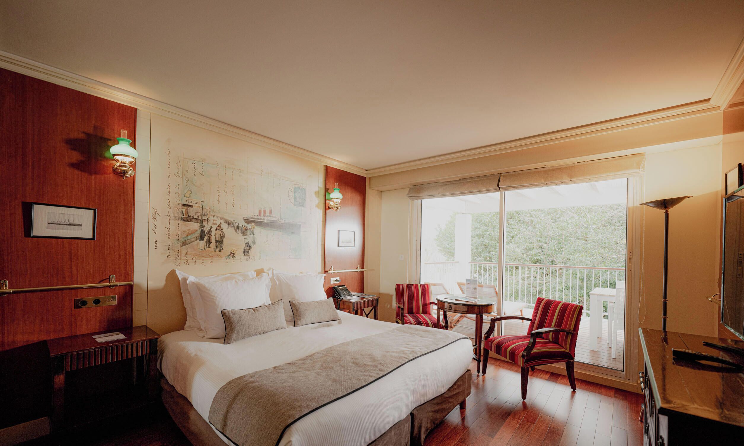 Superior Double Room, Balcony, Partial Sea View | In-room safe, soundproofing, free WiFi