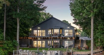 Million Dollar Views + Luxury + Infinity Deck