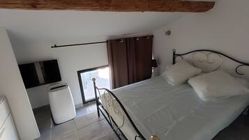 2 slaapkamers, een strijkplank/strijkijzer, wifi