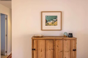 Interior - Bay Haven – Walk to Palm Beach (Waiheke Island)