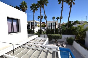Property grounds - Villa Levante, Modern Costa Blanca villa with pool and sunny terrace (San Fulgencio)