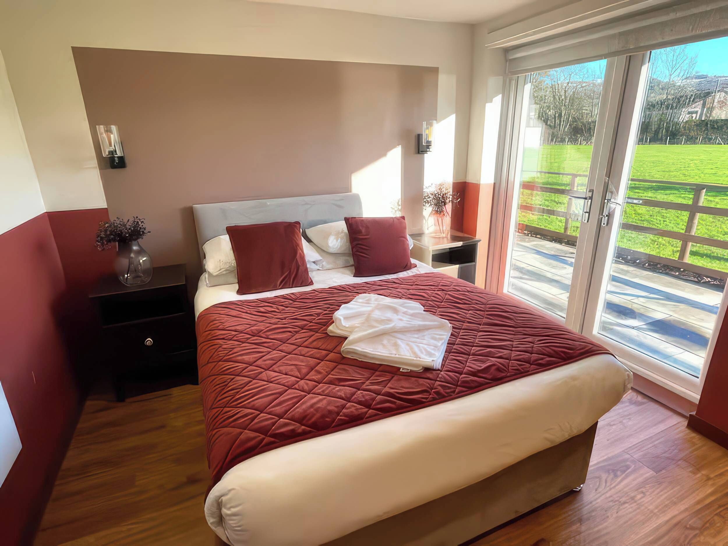 3 bedrooms, free WiFi, individually decorated, individually furnished