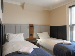 2 bedrooms, individually decorated, individually furnished, free WiFi - Seibiant (Ramsgate)