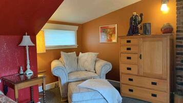 電視、壁爐、書籍