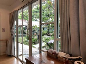 Family Room 1 | Escritorio, wifi gratis y ropa de cama 