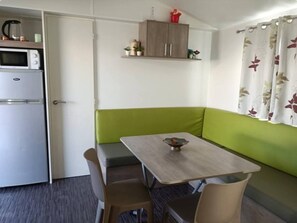 House - Sesimbra 3 Bedrooms With Shared Pool (Sesimbra)