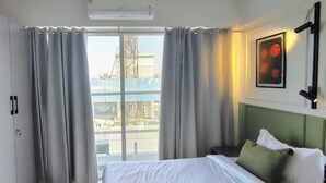 ห้องลักซ์ชัวรี่สตูดิโอสวีท | วิวระเบียง