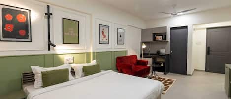 Iron/ironing board, free WiFi