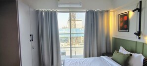 Silitysrauta/-lauta, ilmainen Wi-Fi