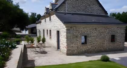 Guest Room “A L’abri - An Douar La Terre” with Shared Terrace, Garden, and Wi-Fi