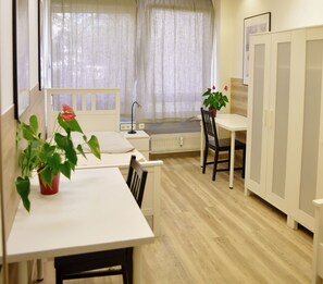 Double Room | Desk, free WiFi