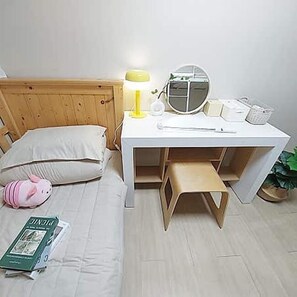 Habitación triple | Tabla de planchar con plancha y wifi gratis