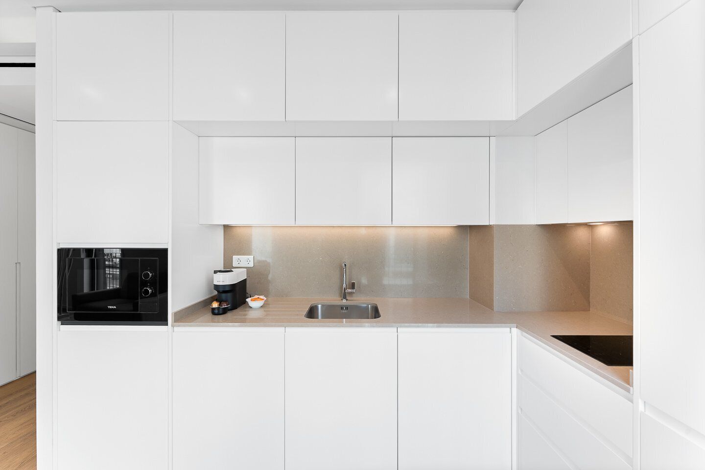 Coffee/tea maker, fridge, microwave, toaster