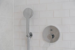 Bathroom - GuestReady - Jasmim near Aveiro Museum (Aveiro)