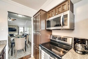 Microwave, oven, dishwasher, coffee/tea maker