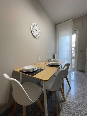 Dining - Apartment Dimora Vibo Centro (Vibo Valentia)