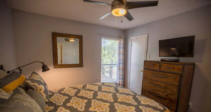 2BD Condo HWY161/183 DFW South I14