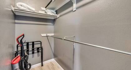 Serene 2BD Condo HWY161/183 DFW South Irving (I18)