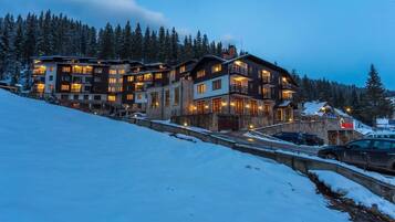 Facciata della struttura