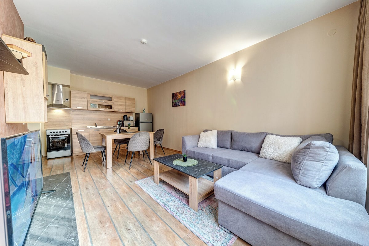 In-room safe, desk, laptop workspace, blackout drapes