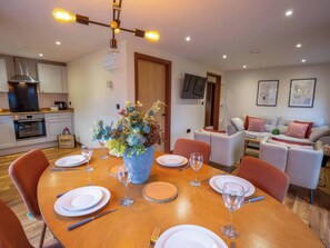 Dining - Mountain View Cottage (Llanrwst)