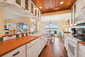 Fridge, microwave, oven, dishwasher - 39 Lands End ~ Direct Water Views! (Hilton Head Island)