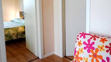 2 多间卧室、熨斗/熨衣板、床单