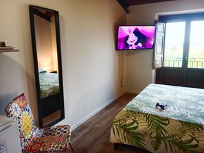 2 bedrooms, iron/ironing board, bed sheets - Room 'Vigna Di Pettineo - N5' with Shared Pool, Private Terrace and Air Conditioning (Vittoria)