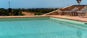 Apartment 'N8' with Shared Pool, Balcony and Air Conditioning