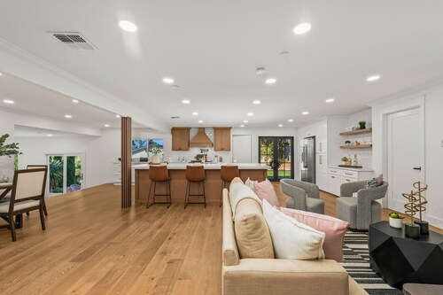 Spacious Poway Farmhouse Retreat for Families