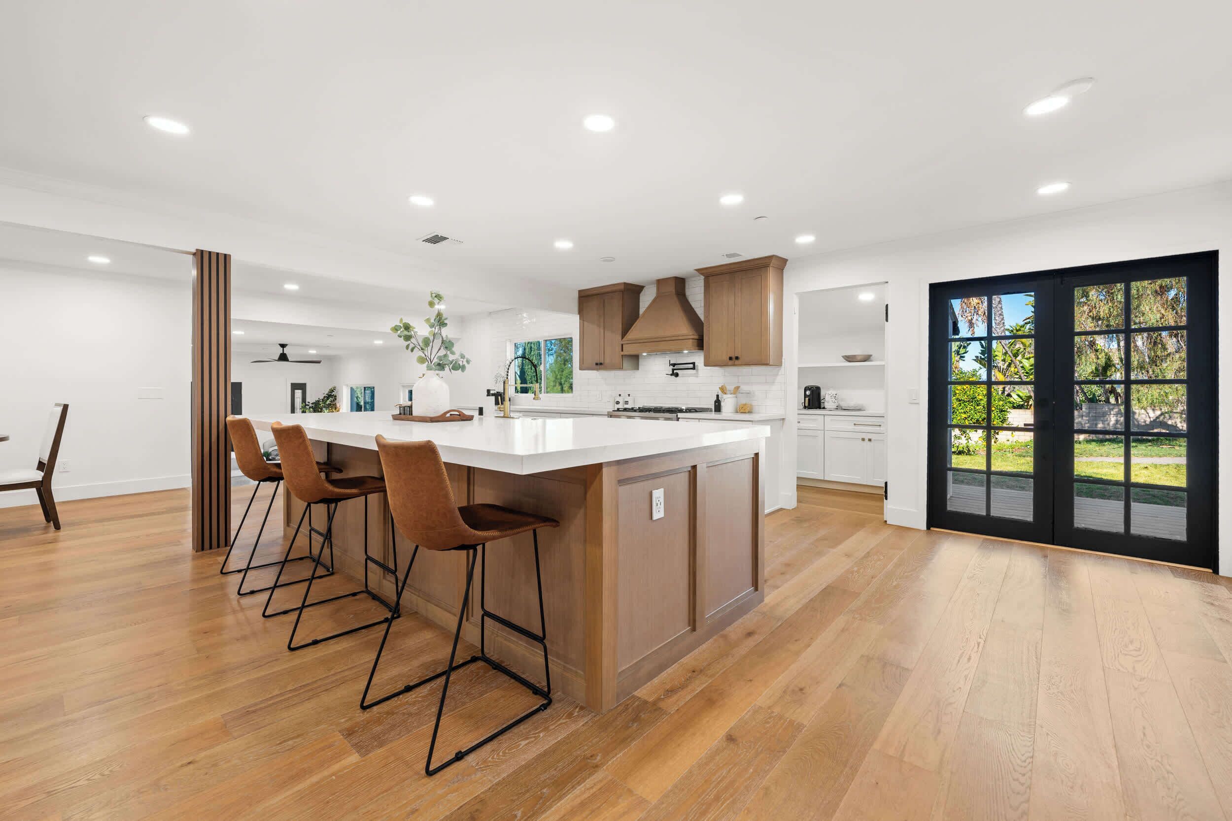 Frigorífic, microones, forn i placa de cuina 